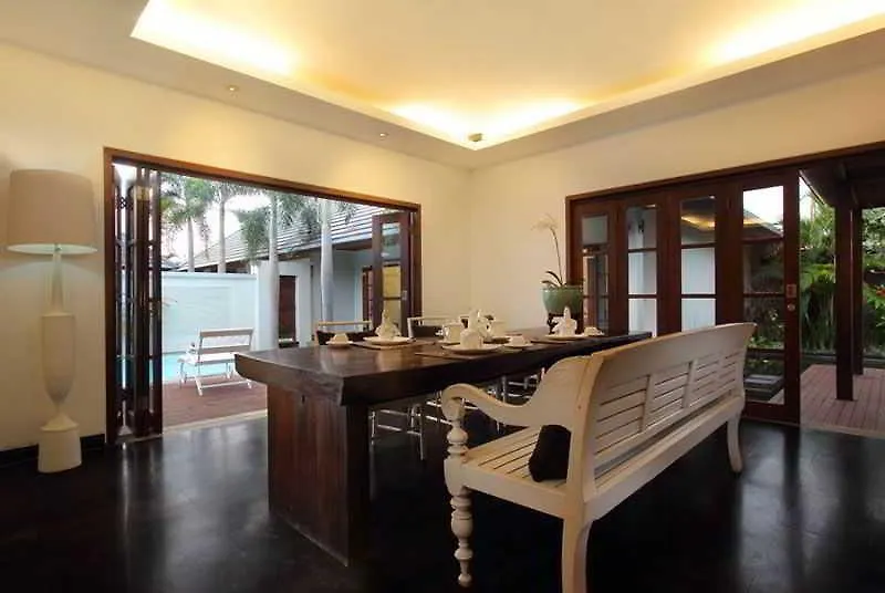 Nunia Boutique Villa Seminyak  Seminyak (Bali)